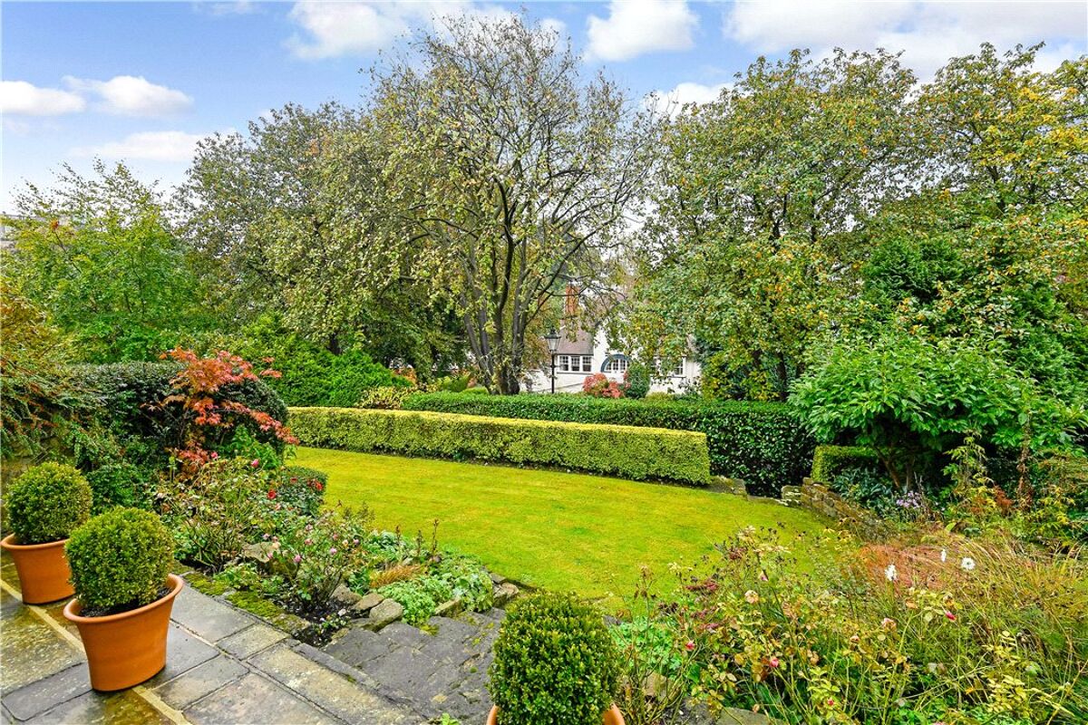 house for sale in Brunswick Drive, Harrogate, North Yorkshire, HG1