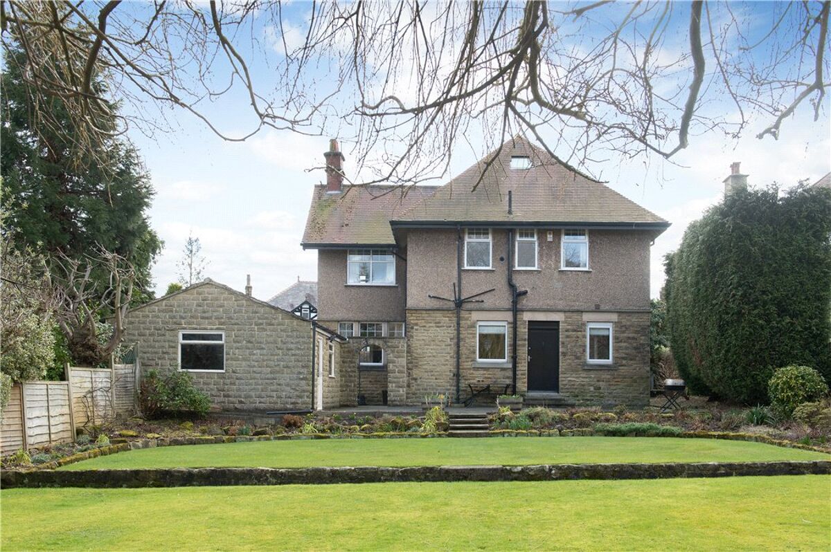 house for sale in Warwick Crescent, Harrogate, North Yorkshire, HG2