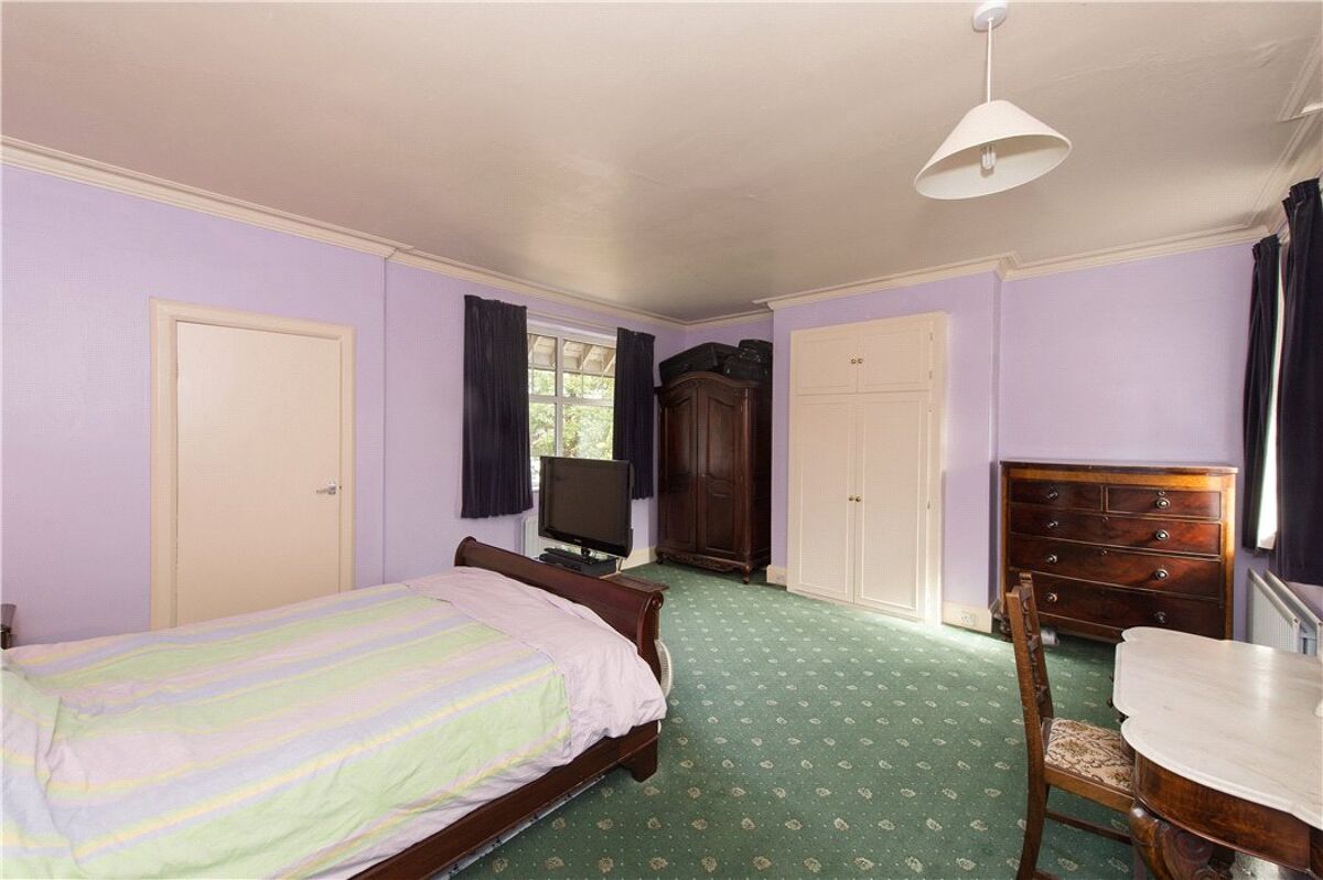 house for sale in Warwick Crescent, Harrogate, North Yorkshire, HG2