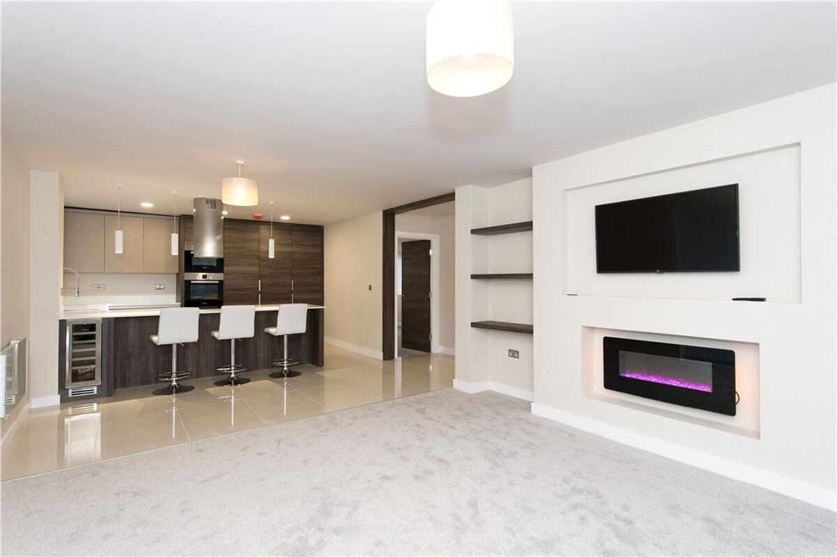 flat for sale in Esplanade Court, 2 St. Marys Walk, Harrogate, North