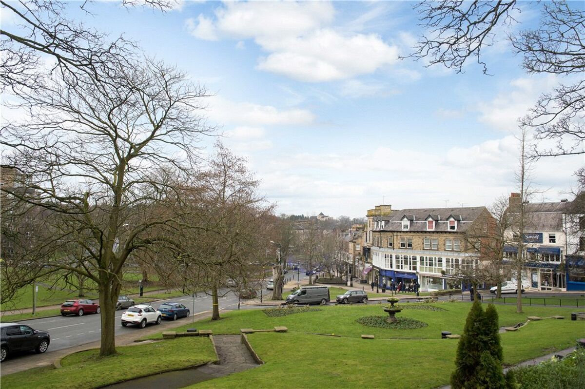 flat for sale in Esplanade Court, 2 St. Marys Walk, Harrogate, North Yorkshire, HG2 HAR180004