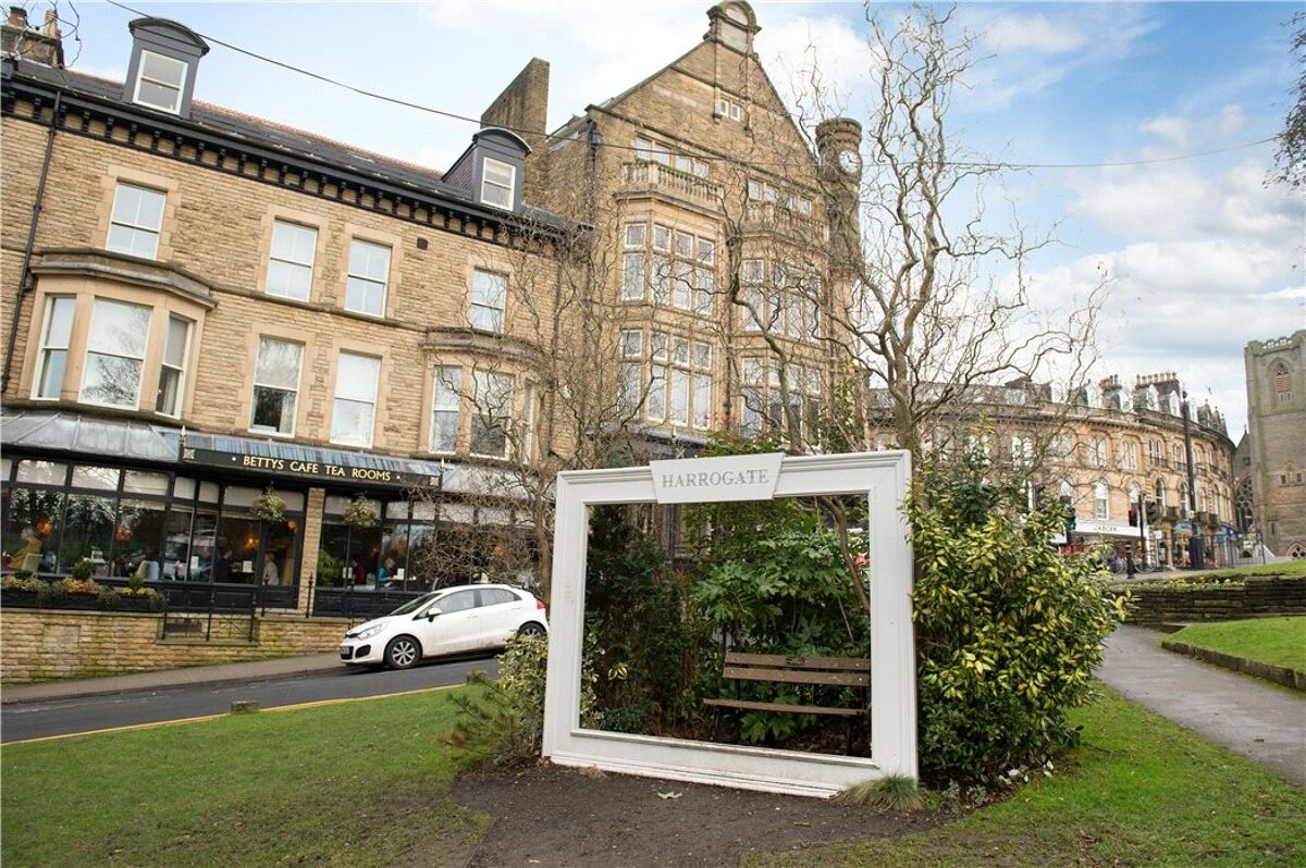 flat for sale in Esplanade Court, 2 St. Marys Walk, Harrogate, North Yorkshire, HG2 HAR180004