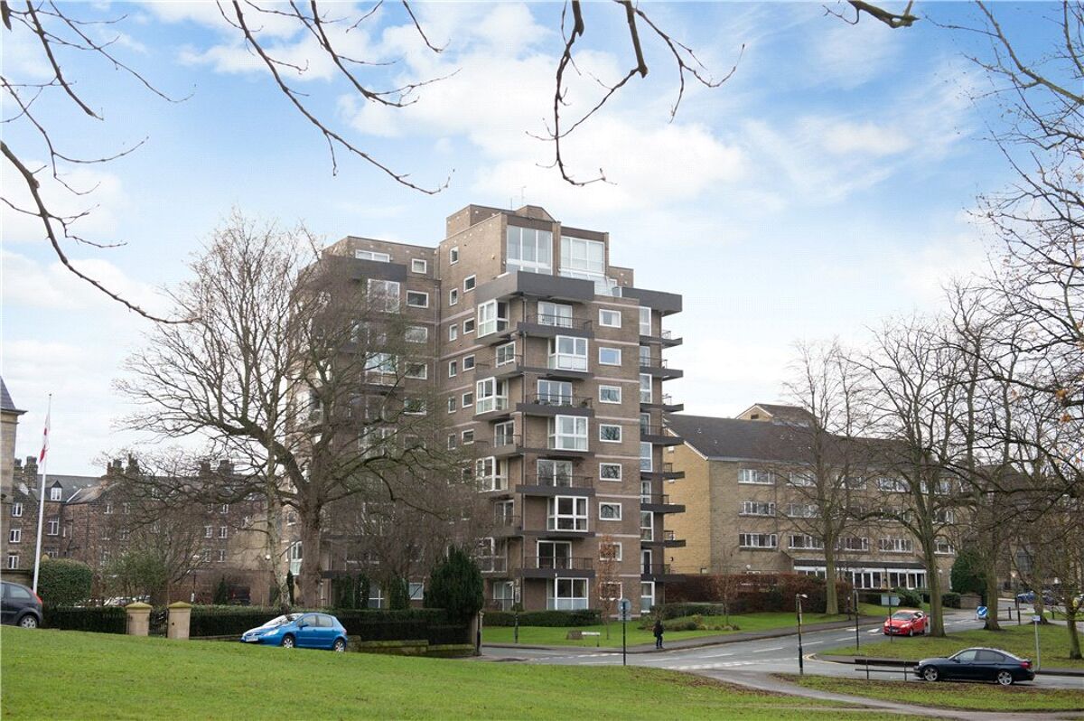 flat for sale in Esplanade Court, 2 St. Marys Walk, Harrogate, North Yorkshire, HG2 HAR180004