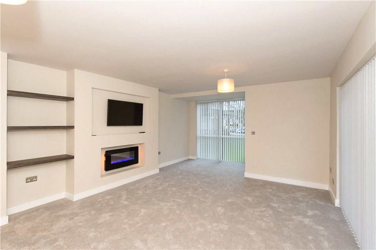 flat for sale in Esplanade Court, 2 St. Marys Walk, Harrogate, North