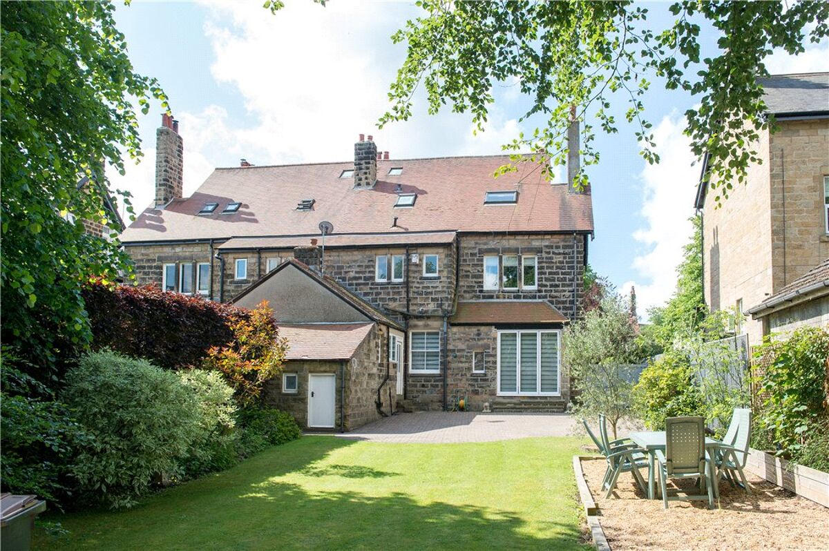 house for sale in Langcliffe Avenue, Harrogate, North Yorkshire, HG2