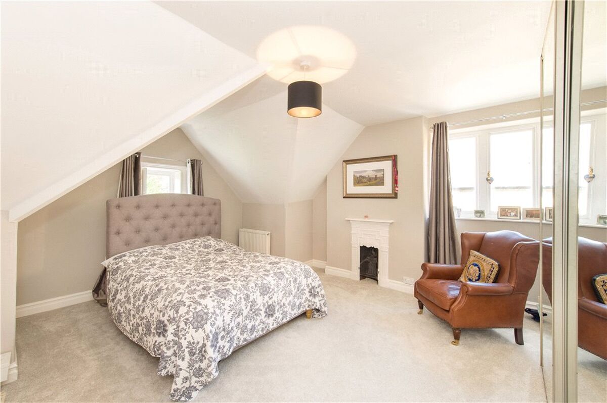 house for sale in Langcliffe Avenue, Harrogate, North Yorkshire, HG2