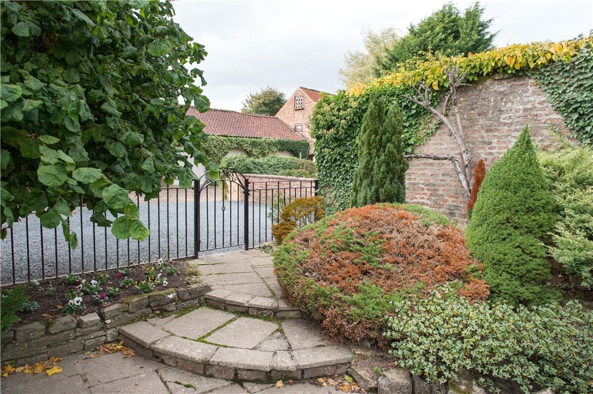 house for sale in Langthorpe, Boroughbridge, York, North Yorkshire, YO51 HAR180165 Knight Frank