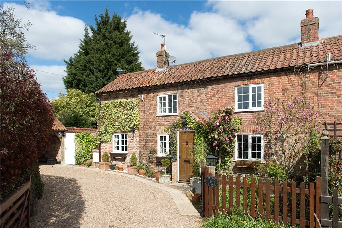 house for sale in Nun Monkton, York, North Yorkshire, YO26 HAR190074