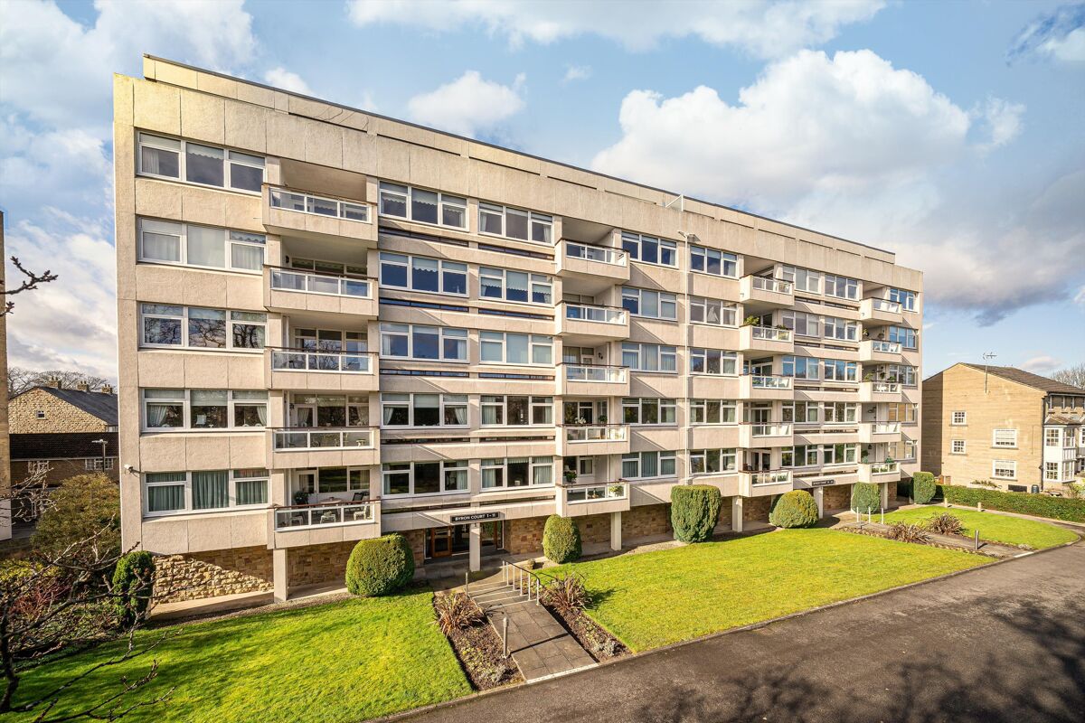 Apartment for sale in Byron Court, Beech Grove, Harrogate, North