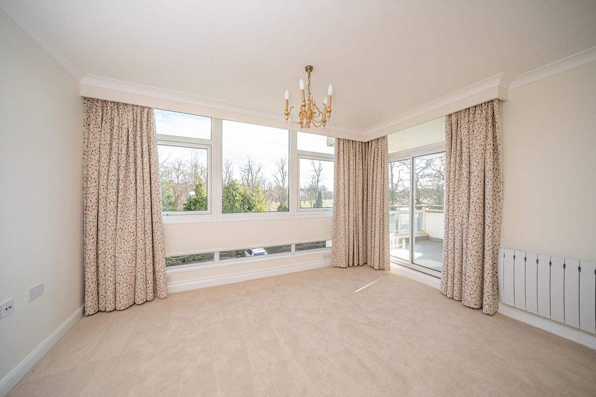 Apartment for sale in Byron Court, Beech Grove, Harrogate, North