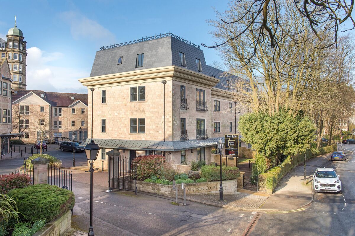 apartment for sale in Clarence Drive, Harrogate, North Yorkshire, HG1