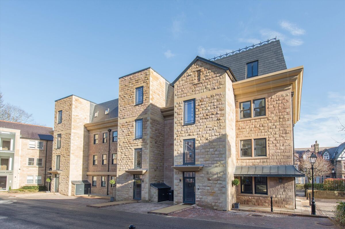 apartment for sale in Clarence Drive, Harrogate, North Yorkshire, HG1