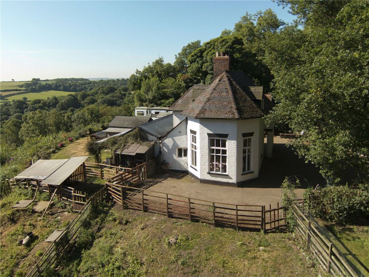 house for sale in Wrekin, Telford, Shropshire, TF6 HFD120262 Knight