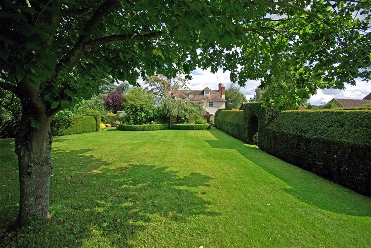 house for sale in Weston Under Penyard, RossOnWye, Herefordshire, HR9