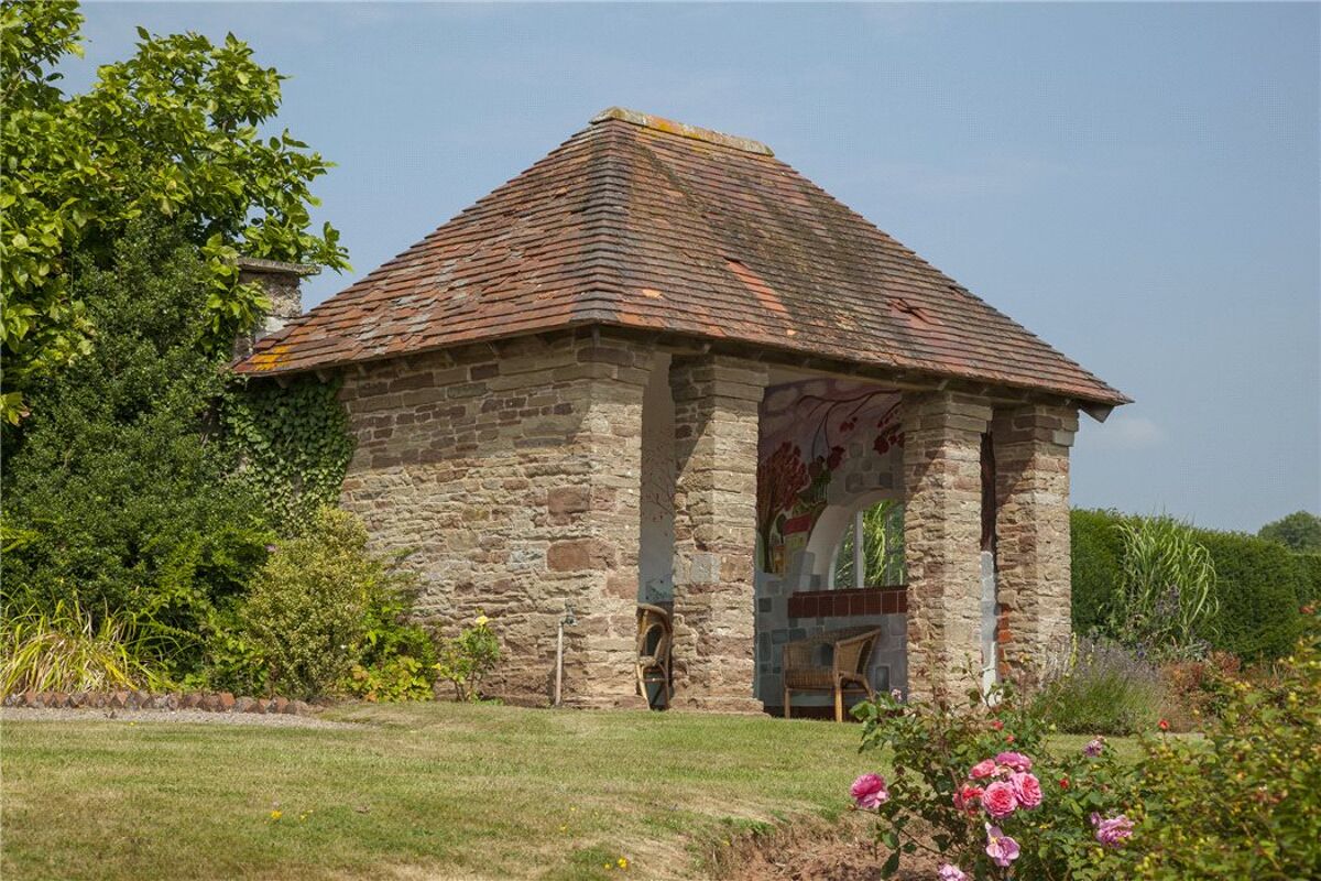 house for sale in Bowley Lane, Bodenham, Hereford, Herefordshire, HR1 HFD160204 Knight Frank