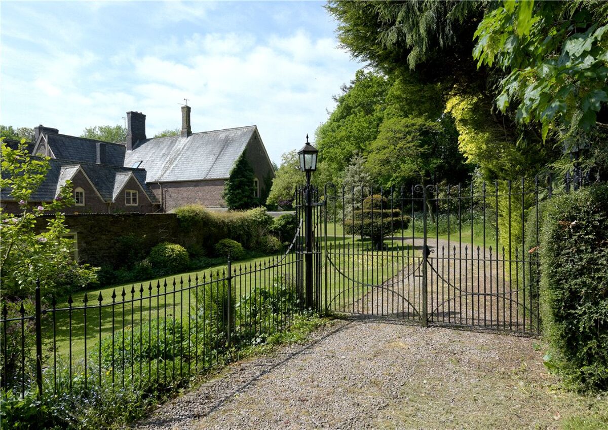 house for sale in St. Weonards,