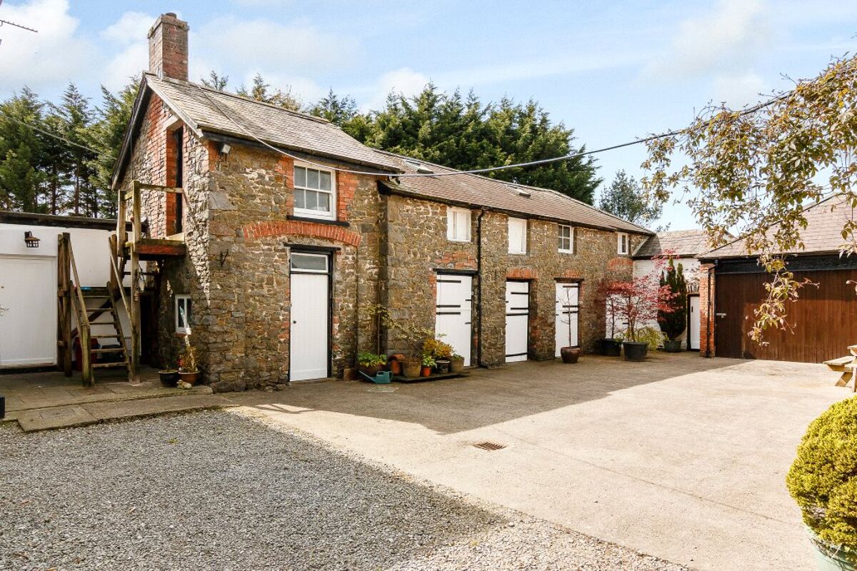 house for sale in Llysonnen Road, Carmarthen, Carmarthenshire, SA33