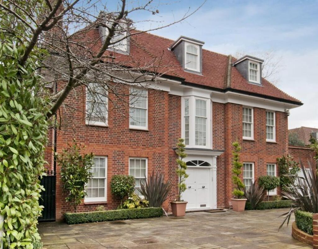Image of Winnington Close, Hampstead Garden Suburb, London, N2.