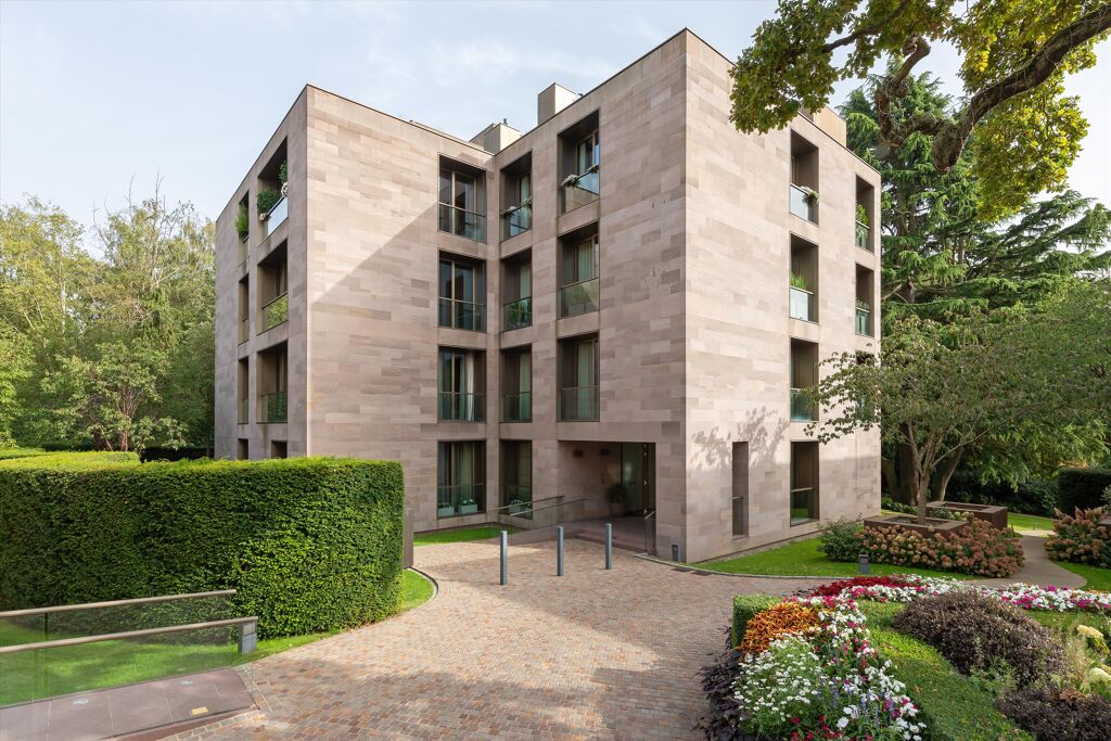 Image of Hampstead Lane, London, N6