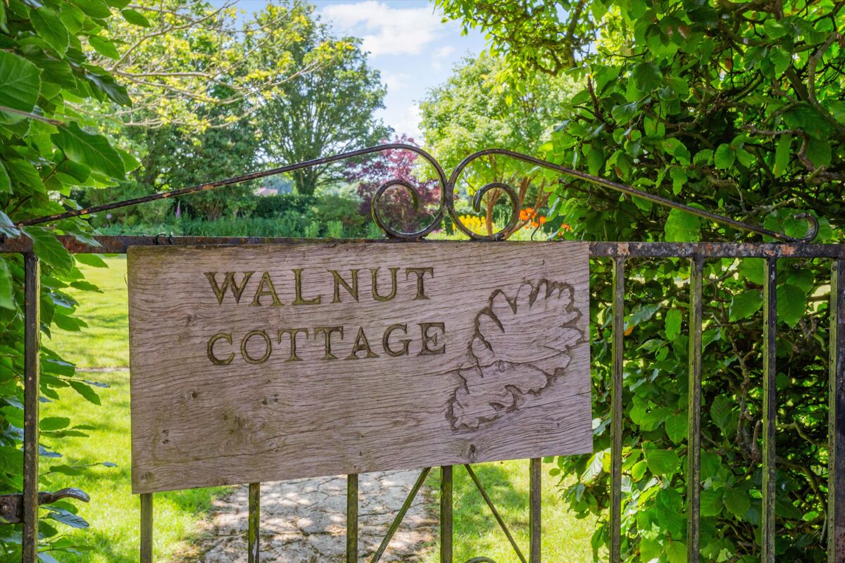 house for sale in Wildhern, Andover, Hampshire, SP11 HNG012122120