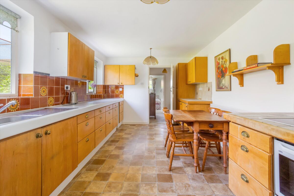 house for sale in Wildhern, Andover, Hampshire, SP11 HNG012122120