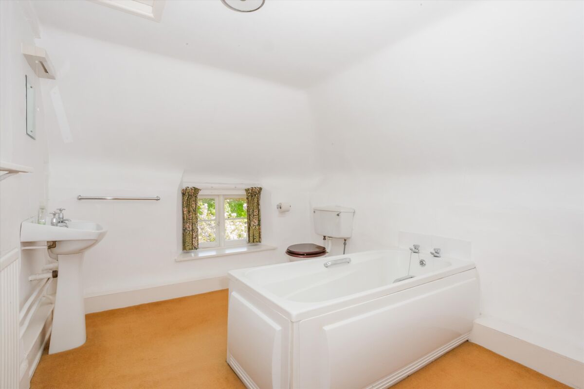 house for sale in Wildhern, Andover, Hampshire, SP11 HNG012122120