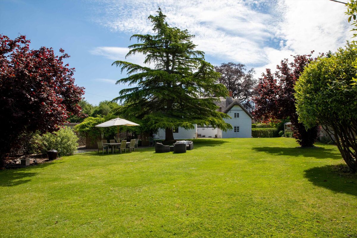 house for sale in Manningford Bruce, Wiltshire, SN9 HNG012123610