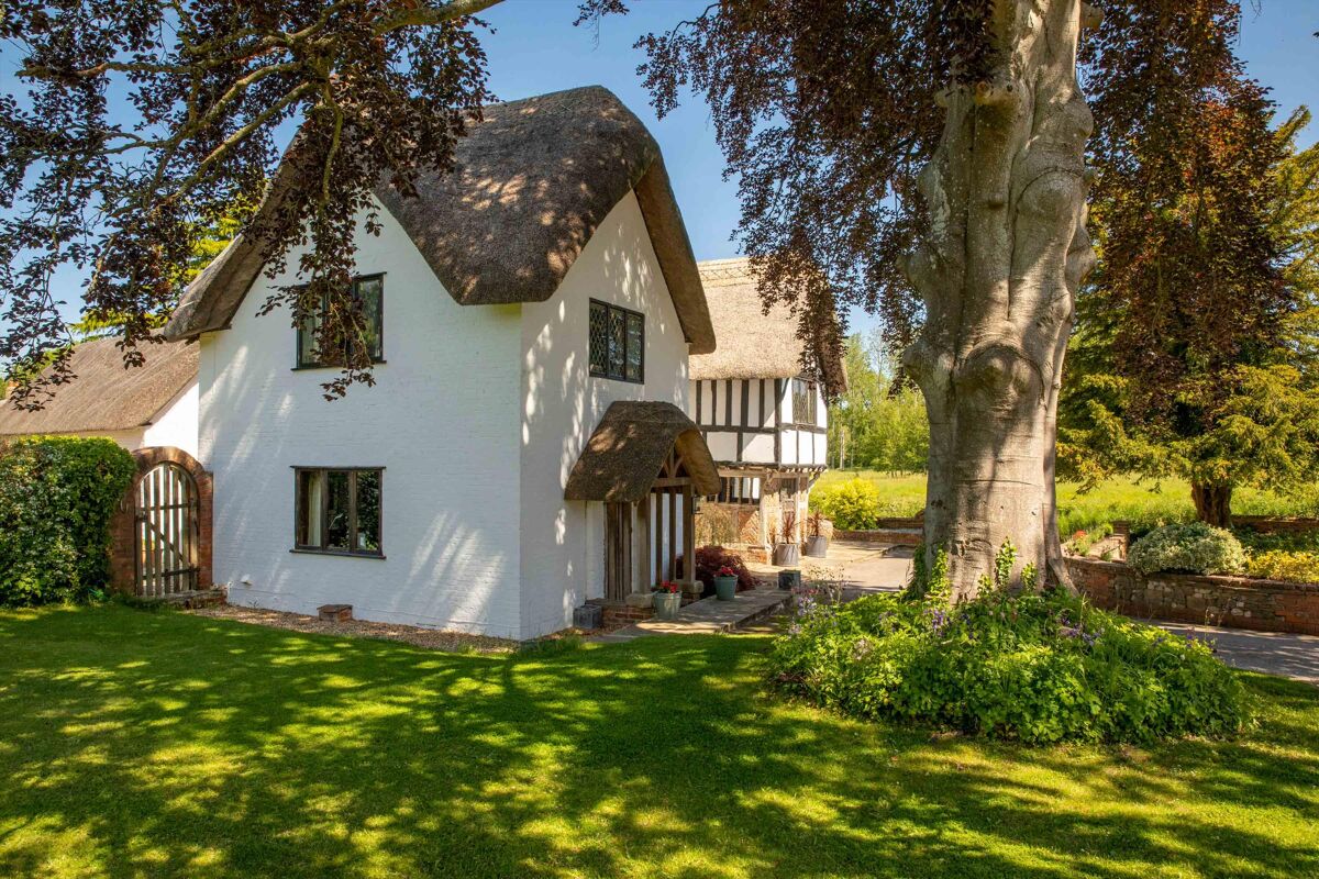 house for sale in Manningford Bruce, Wiltshire, SN9 HNG012123610