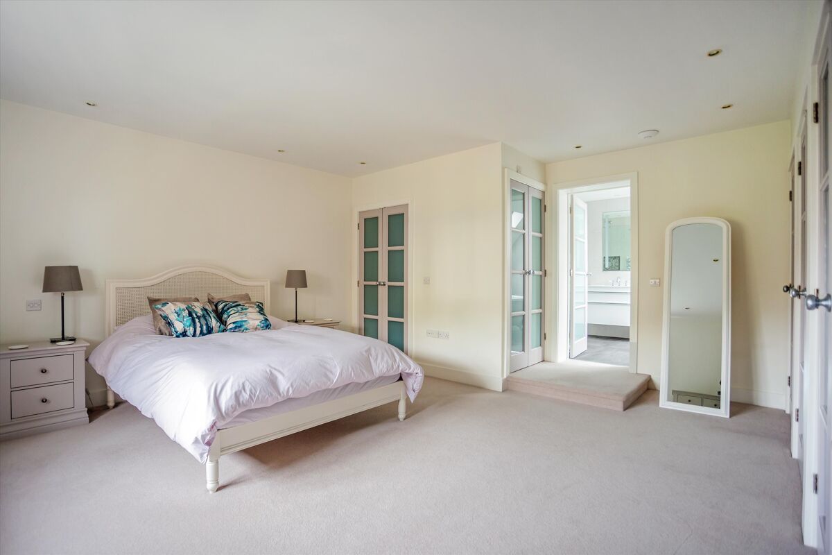 house for sale in Chain Hill, Wantage, Oxfordshire, OX12 HNG012139774