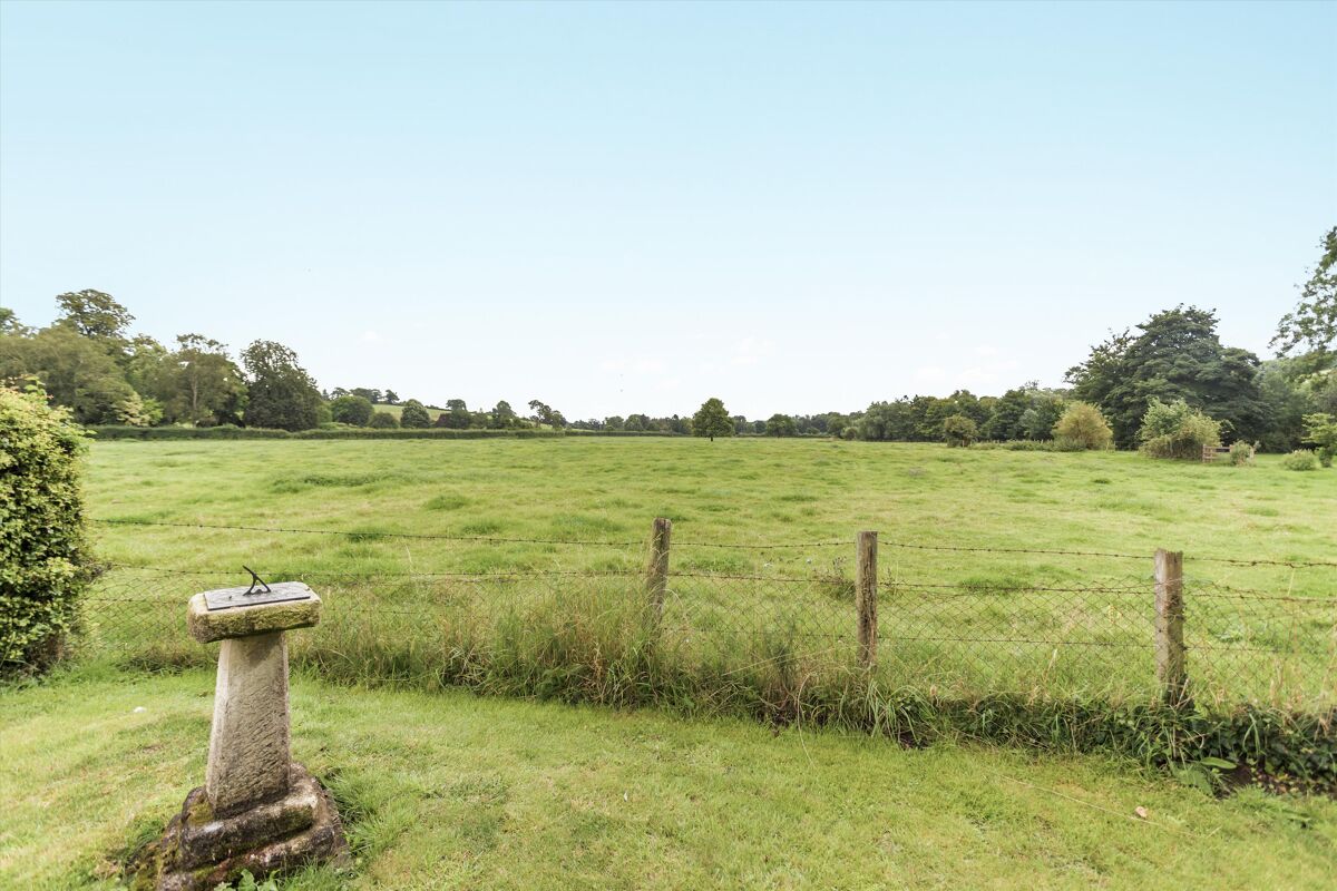 house for sale in Stoke, Andover, Hampshire, SP11 HNG012170253