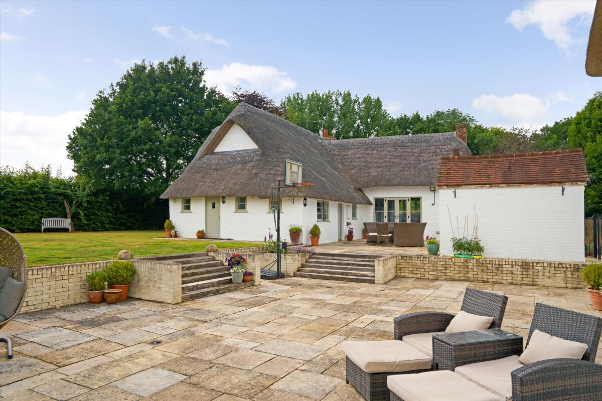 house for sale in Manningford Bruce, Pewsey, Wiltshire, SN9