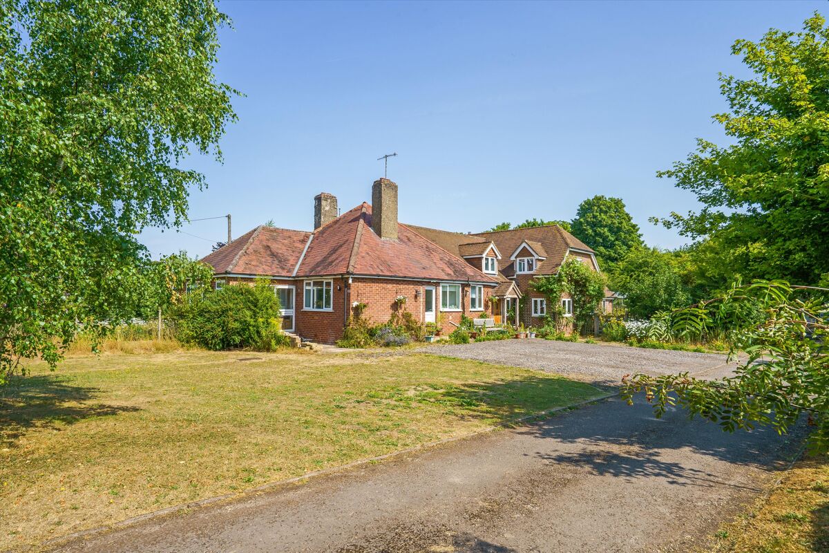 house for sale in Brook Street, Great Bedwyn, Marlborough, Wiltshire