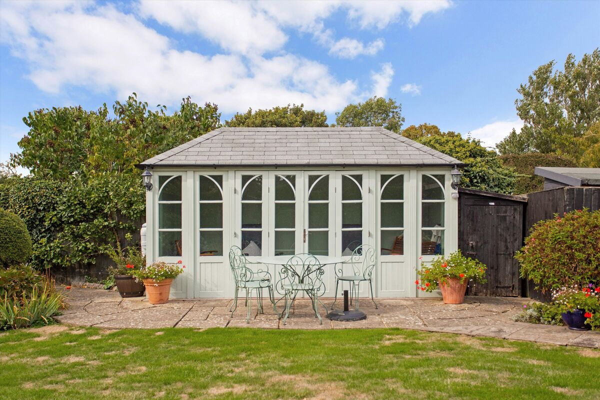 cottage for sale in High Street, Wanborough, Swindon, Wiltshire, SN4