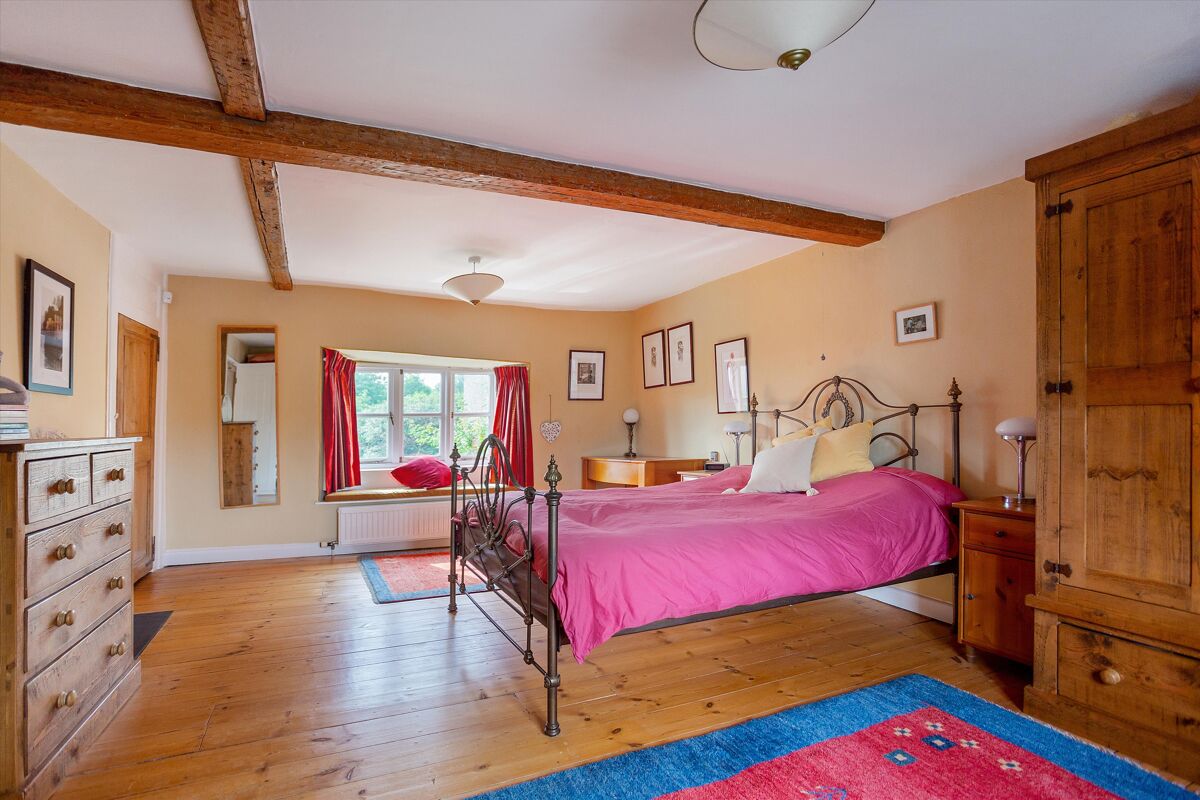 cottage for sale in High Street, Wanborough, Swindon, Wiltshire, SN4