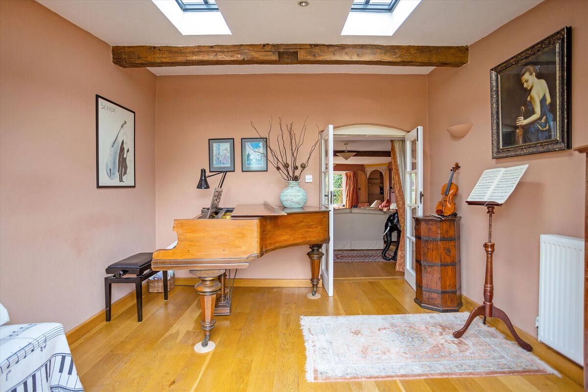 house for sale in High Street, Wanborough, Swindon, Wiltshire, SN4