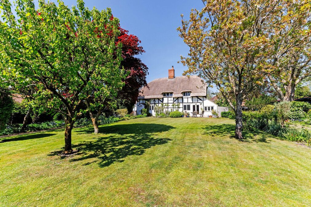Image of Mildenhall, Marlborough, Wiltshire, SN8