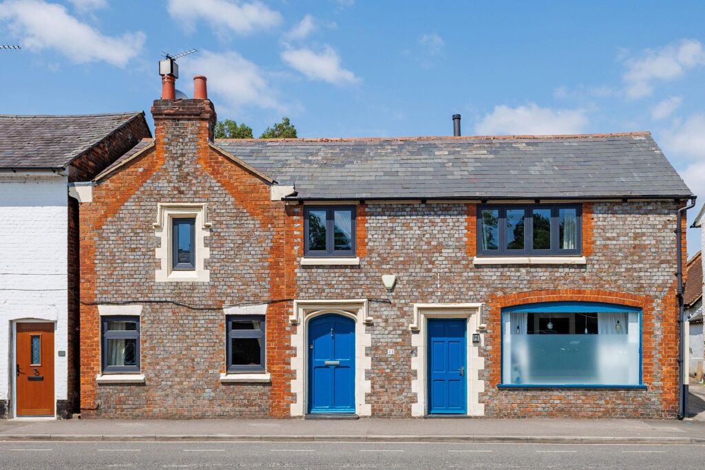 Image of Charnham Street, Hungerford, Berkshire, RG17