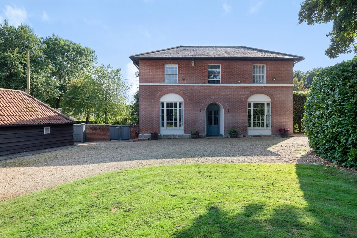 house for sale in Eastcott Common, Eastcott, Devizes, Wiltshire, SN10