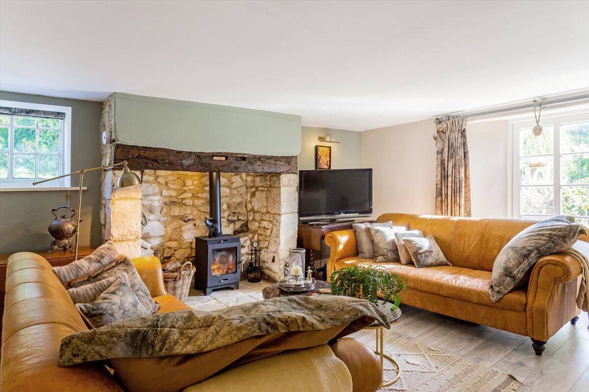 house for sale in Swindon, Wiltshire, SN6 HNG012294921