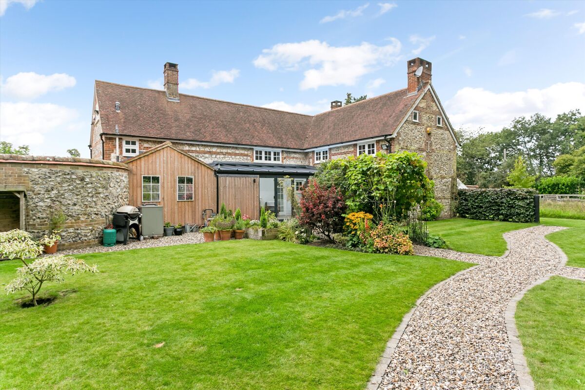 house for sale in Ermin Street, Shefford Woodlands, Hungerford, Berkshire, RG17 HNG012329012