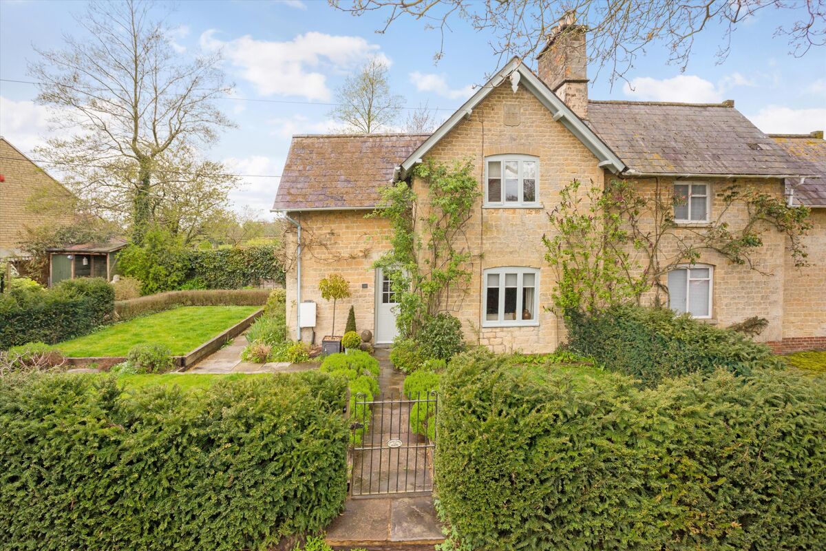 house for sale in Compton Road, Hilmarton, Calne, Wiltshire, SN11