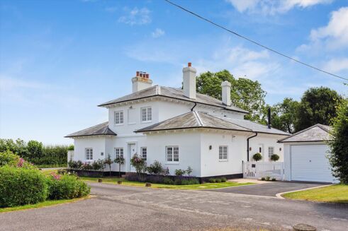 Picture of 4 bedroom house for sale.