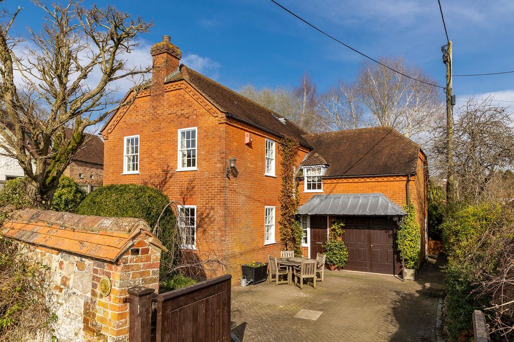 Image of The Green, Aldbourne, Marlborough, Wiltshire, SN8