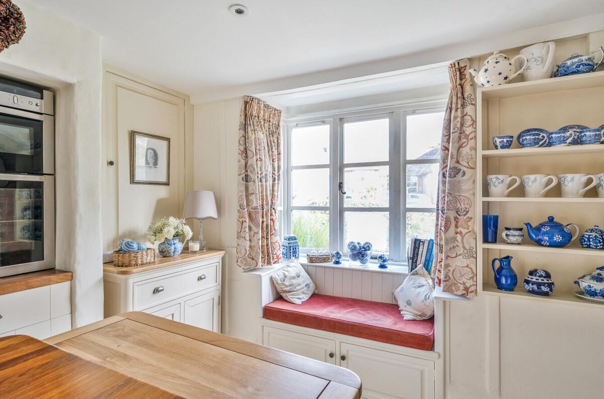 house for sale in Easton Royal, Pewsey, Wiltshire, SN9 HNG012497679