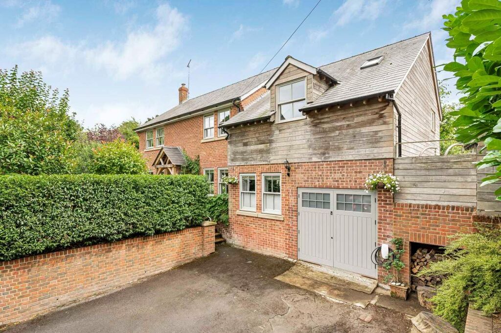 Image of Havering Lane, Milton Lilbourne, Pewsey, Wiltshire, SN9