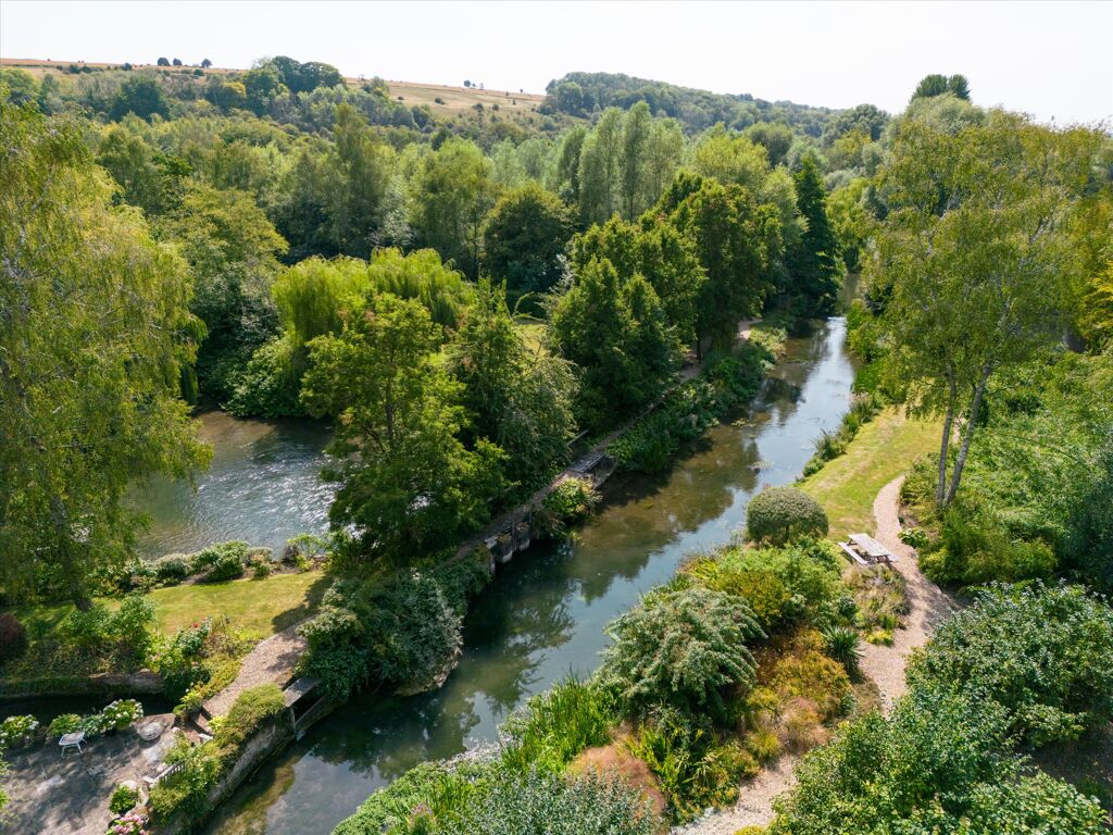 Image of Mill Lane, Ramsbury, Marlborough, Wiltshire, SN8