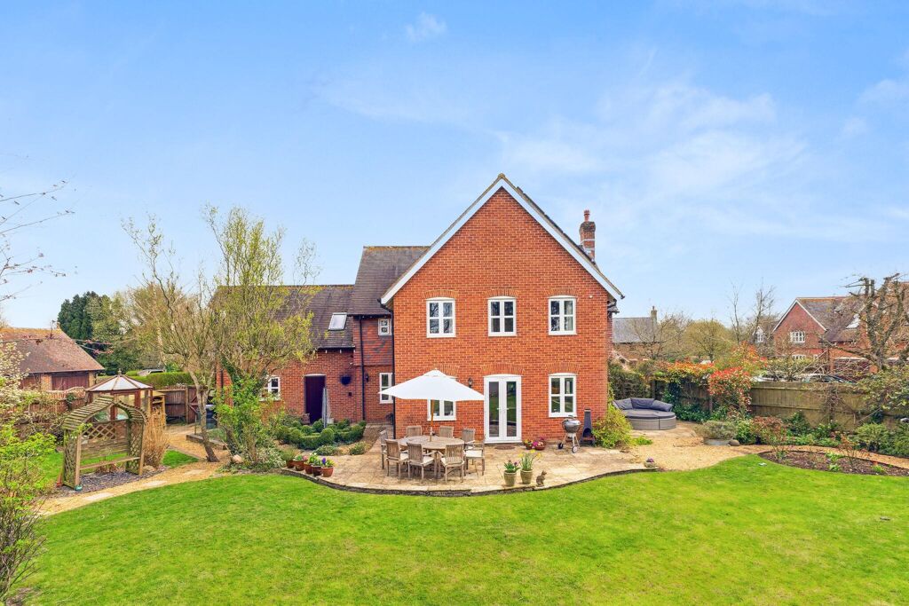 Image of Granary Close, East Grafton, Marlborough, Wiltshire, SN8