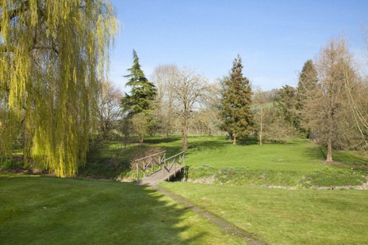 house for sale in Parsonage House, Church Street, Hampstead Norreys