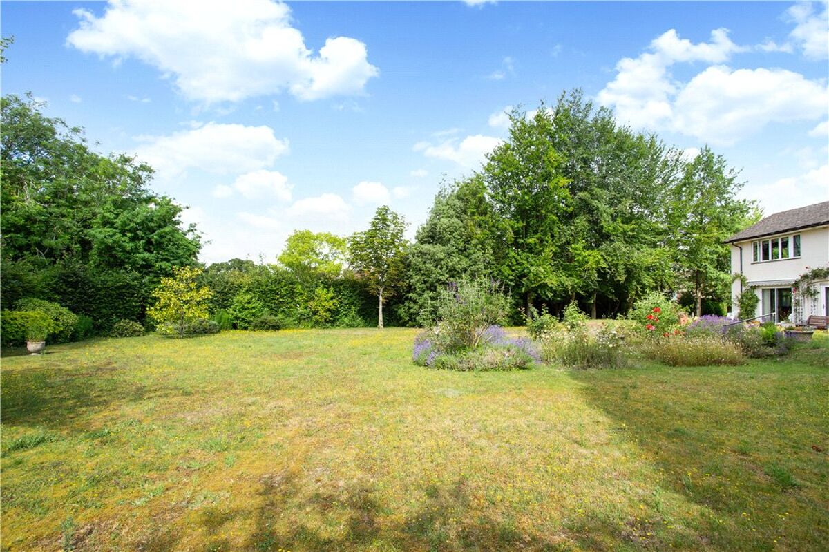 house for sale in High Street, Kintbury, Hungerford, Berkshire, RG17