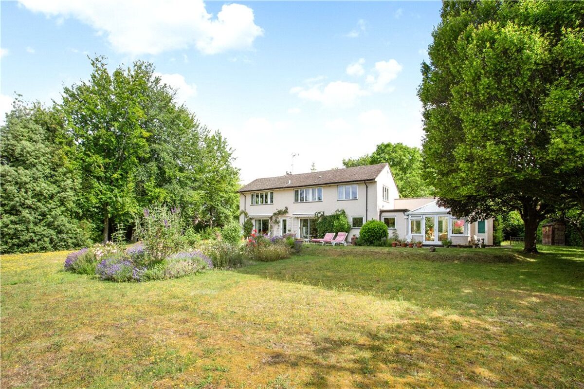 house for sale in High Street, Kintbury, Hungerford, Berkshire, RG17